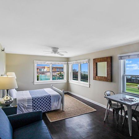 Clegg'S Hotel Ocean Beach Esterno foto