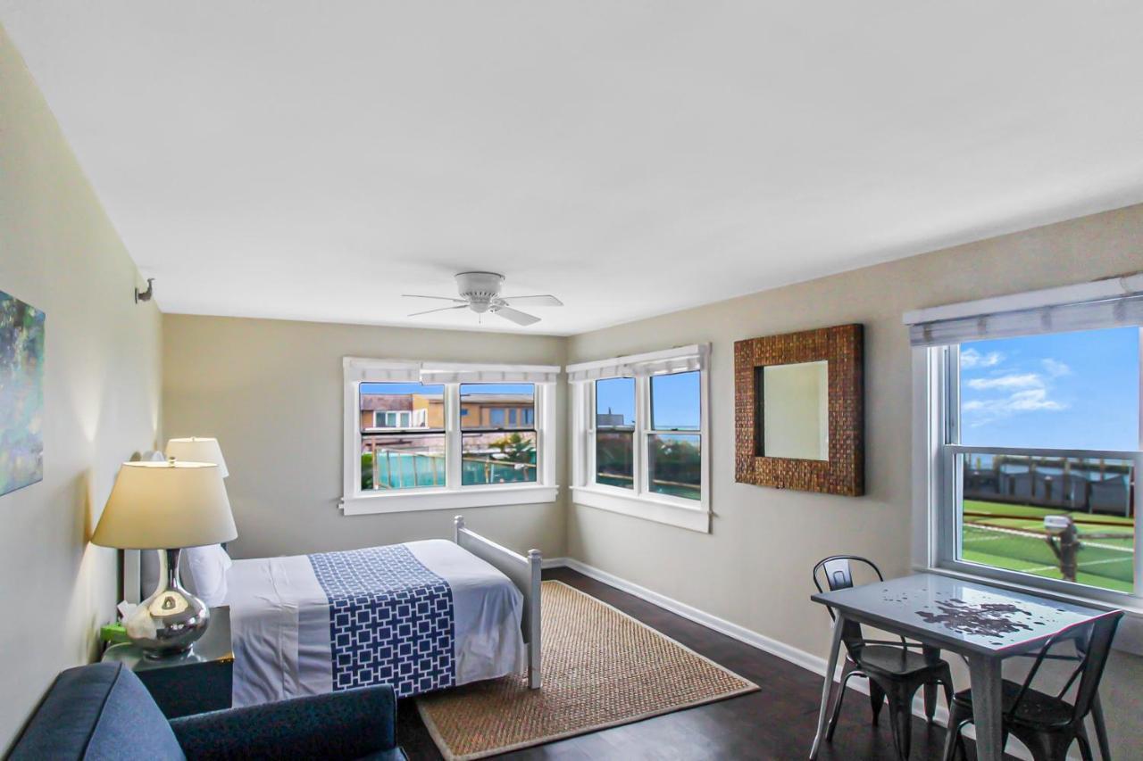 Clegg'S Hotel Ocean Beach Esterno foto